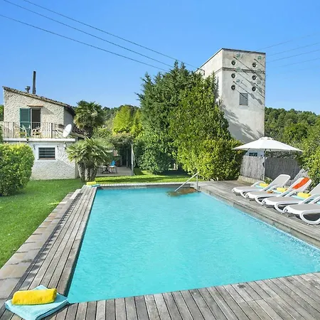 Villa Rafaleta By *